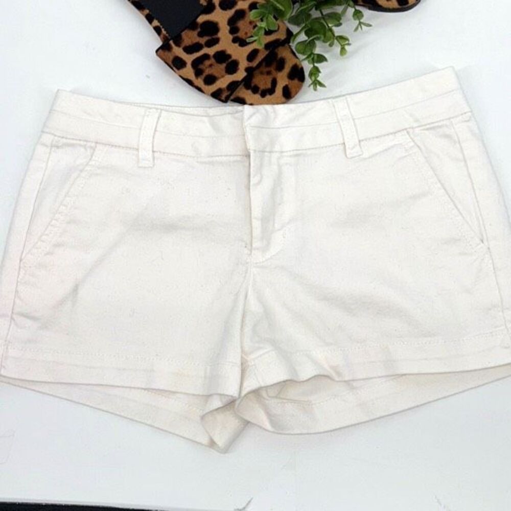 Harper White Cotton Shorts Women Size 25 Pockets Coastal Cowgirl Stretch